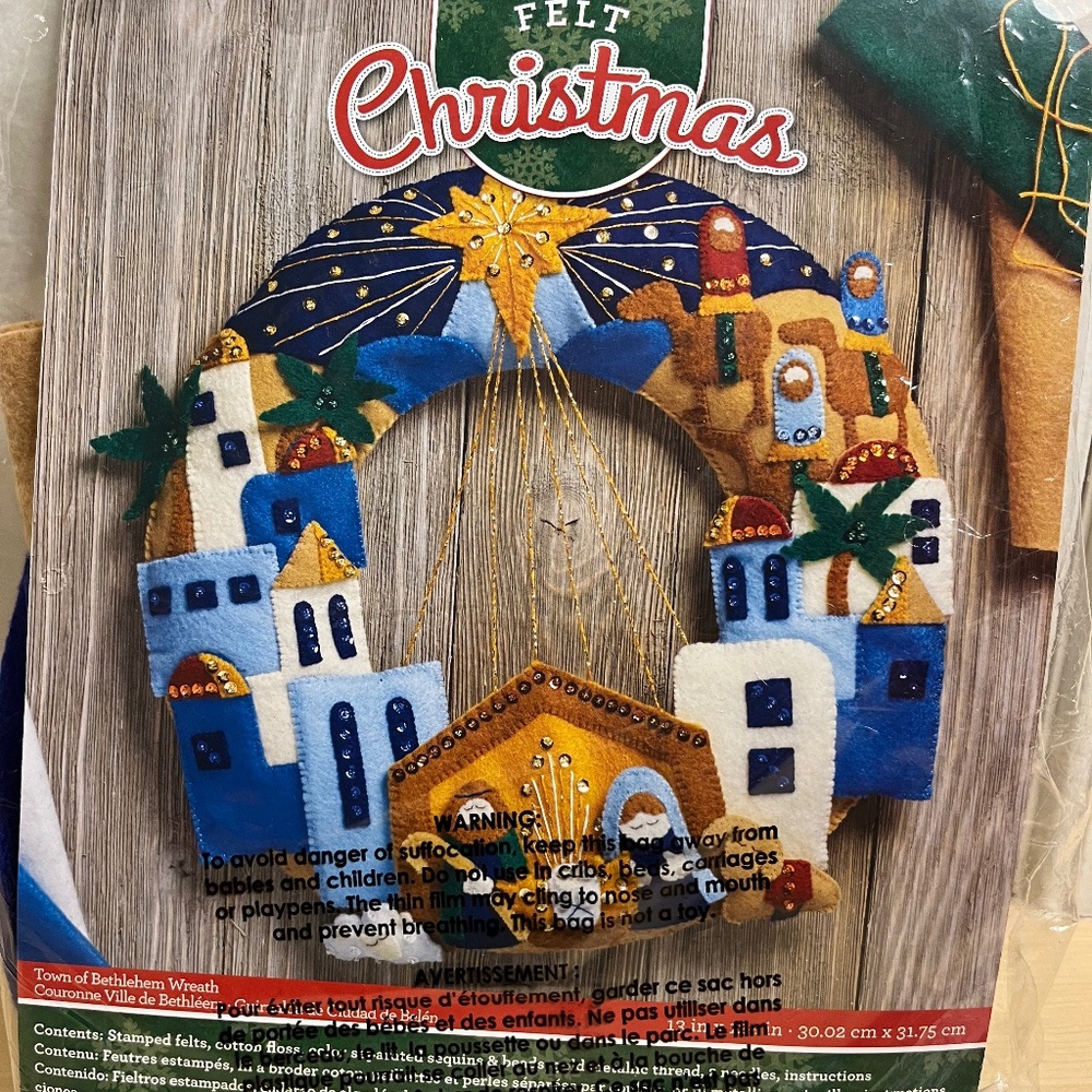 Bucilla Wreath Kit